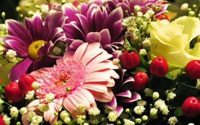 ¿Cómo se hacen las coronas de flores funerarias?