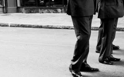 Cómo vestir para un funeral (y otras fases del proceso)