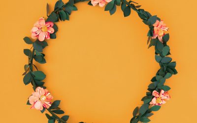 ¿Qué llevan las coronas funerarias?
